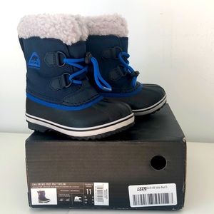 New Sorel Yoot Pac boots, size 11.